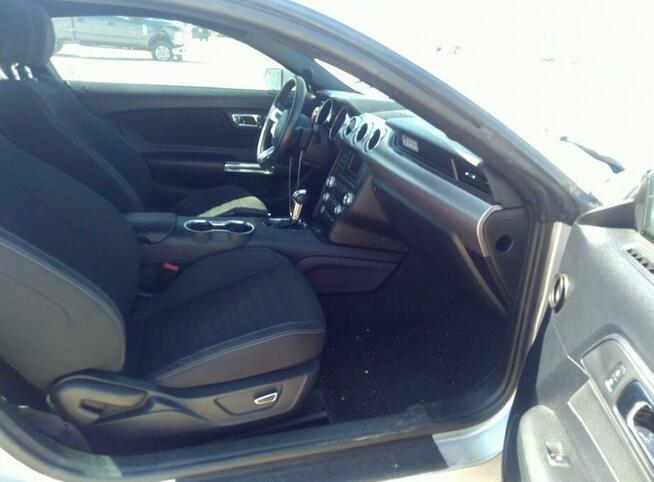 Ford Mustang 2015, 2.3L, po gradobiciu