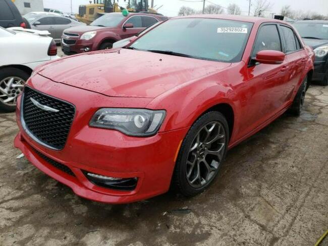 Chrysler 300C 2017, 3.6L, od ubezpieczalni