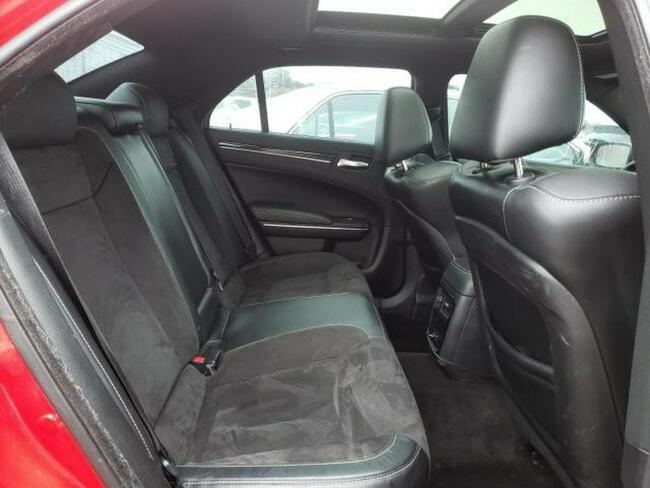 Chrysler 300C 2017, 3.6L, od ubezpieczalni