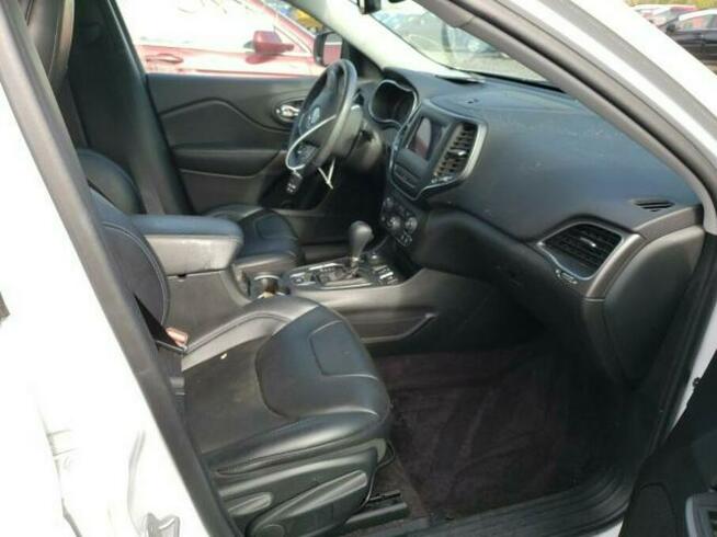 Jeep Cherokee 2019, 2.4L, 4x4, od ubezpieczalni