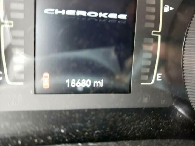 Jeep Cherokee 2019, 2.4L, 4x4, od ubezpieczalni