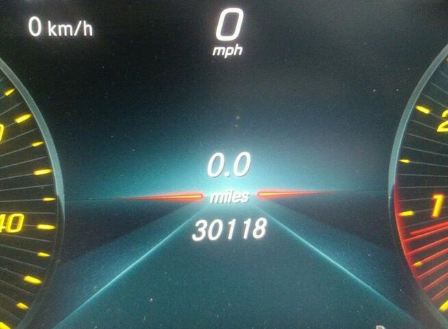 Mercedes C 300 2019, 2.0L, 4x4, po kradzieży