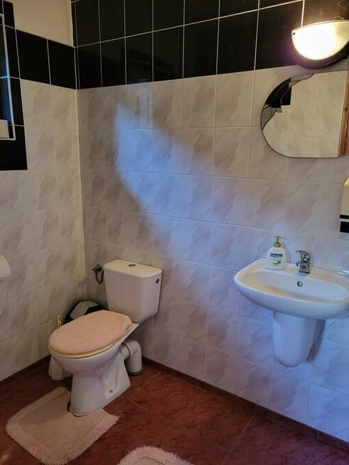 Zamienię duży dom na dwa mieszkania/lub sprzedam.