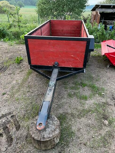 Przyczepa dwukołowa