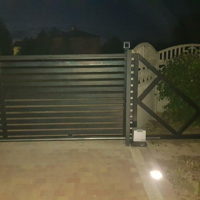 Napędy bram -sprzedaż-montaż-naprawa