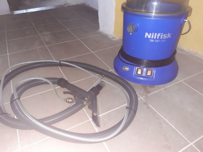 Odkurzacz piorący profesjonalny Nifilks 300 car