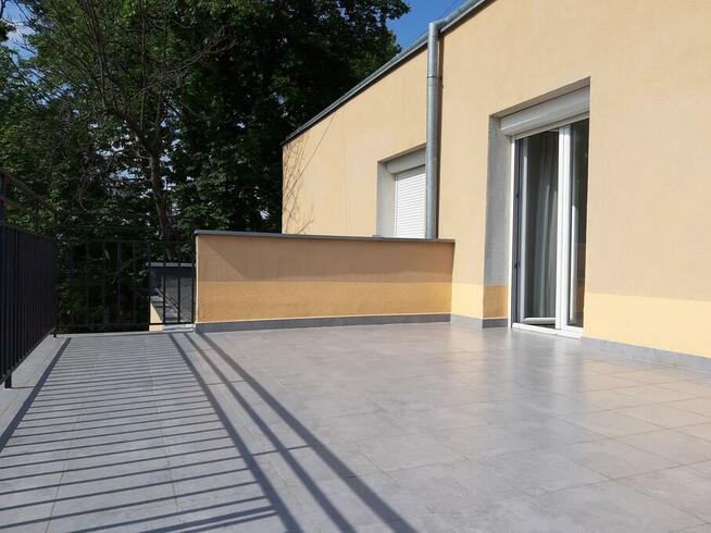 Saska Kępa -100 m od ul Francuskiej, udział w kamienicy 25%