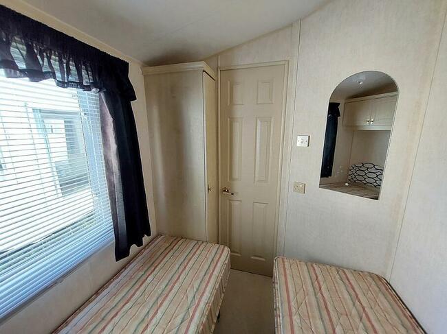 Domek holenderski angielski WILLERBY SALISBURY T1406 Camplas