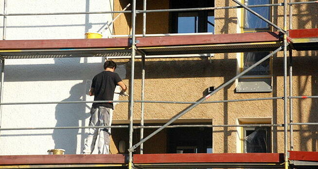 TYNKOWANIE ELEWACJI AGREGATEM od 15 zł/m2MALOWANIE NATRYSKOW