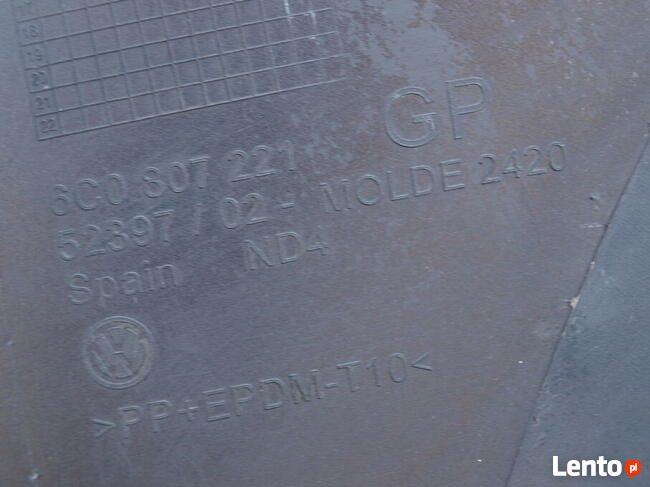 VW Polo zderzak przód (4 parktronik) 2014 - 2017r