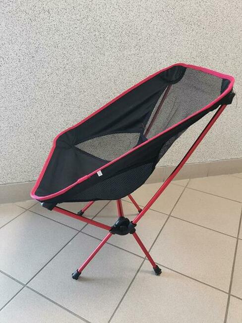 Nowe nowoczesne krzesła wędkarskie składane z torbą