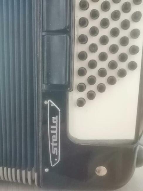 Sprzedam akordeon Weltmajster Stella