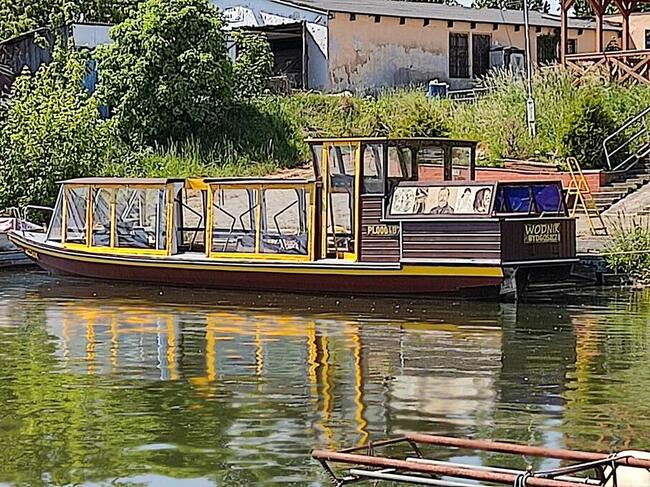 Jach Motorowy do przewozu osób