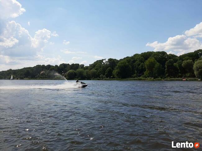 Zalew Zegrzyński wypożyczalnia skuterów wodnych i motorówek