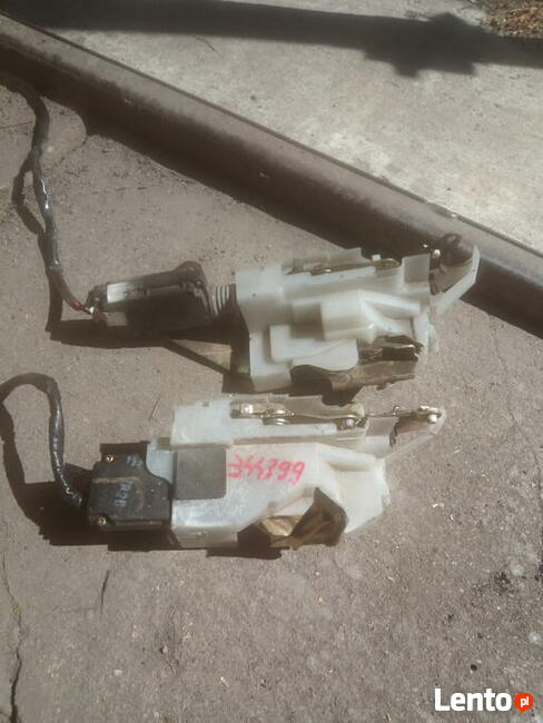 sprzedam części do mazda 323