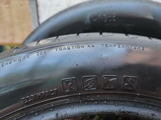 Opony - PIRELLI - letnie 215/55 R17 szt. 4.