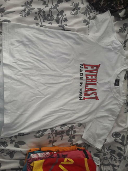 Koszulki Fajne 16szt.różne kolory, Super CENA