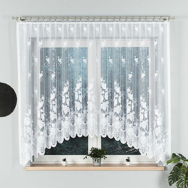 Długie firany na taras i balkon, firanki szyte na taśmie