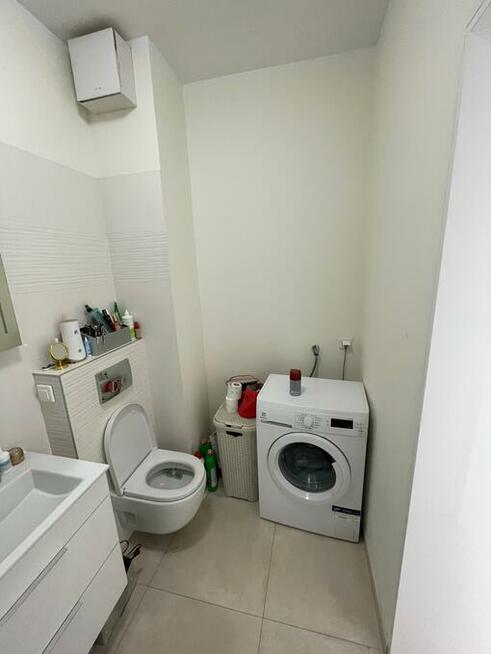 Wynajmę nowe 2 pokojowe mieszkanie z garażem