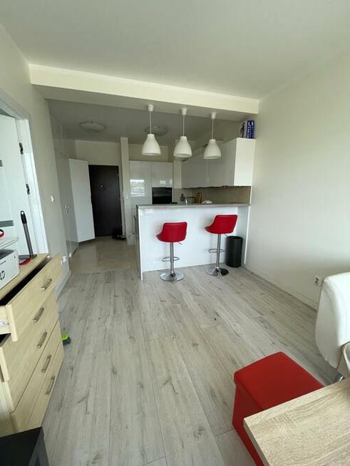 Wynajmę nowe 2 pokojowe mieszkanie z garażem