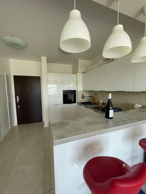 Wynajmę nowe 2 pokojowe mieszkanie z garażem