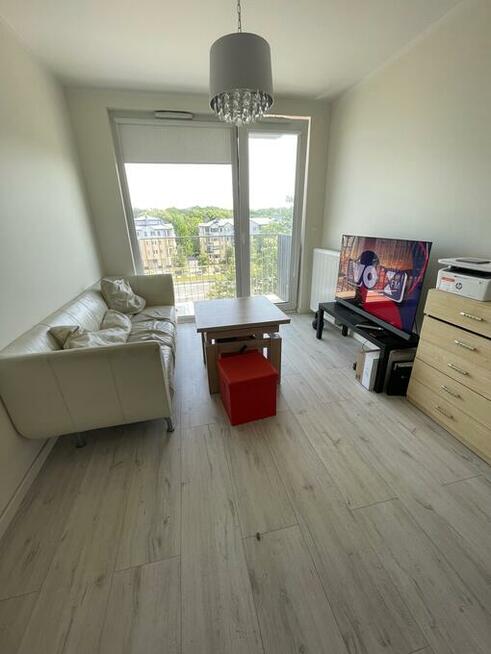 Wynajmę nowe 2 pokojowe mieszkanie z garażem