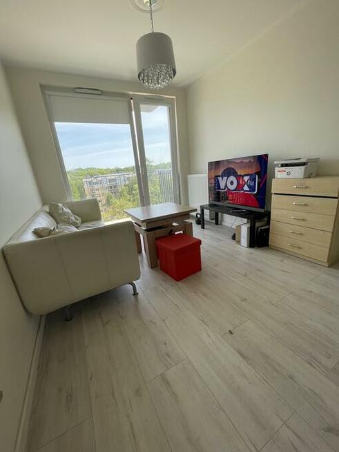 Wynajmę nowe 2 pokojowe mieszkanie z garażem