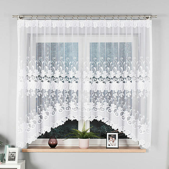 Długie firany na taras i balkon, firanki szyte na taśmie