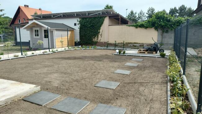 Zakładanie Trawników Usługi Ogrodnicze