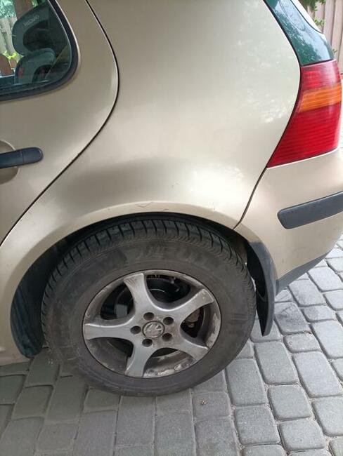 sprzeadm golfa 4 krajowy