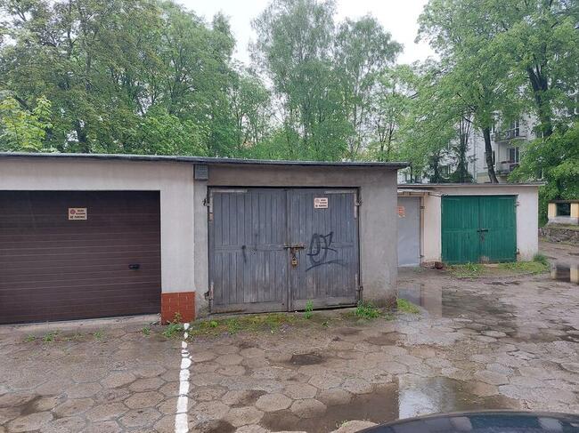 Sprzedam garaż murowany w Centrum, Grochowa 2