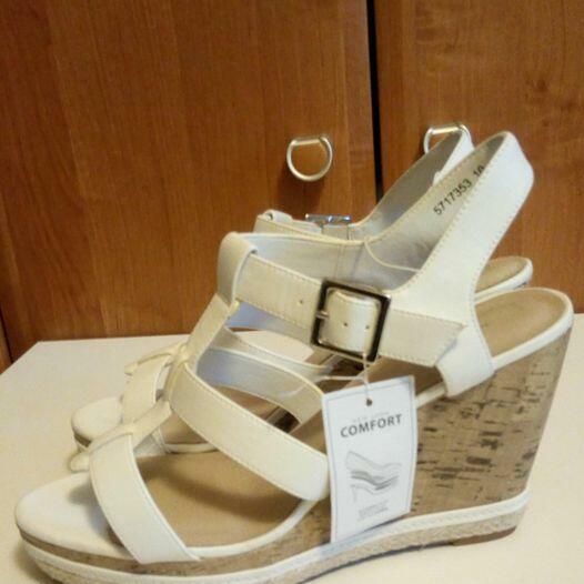 Sandały na koturnie rozmiar 41 nowe