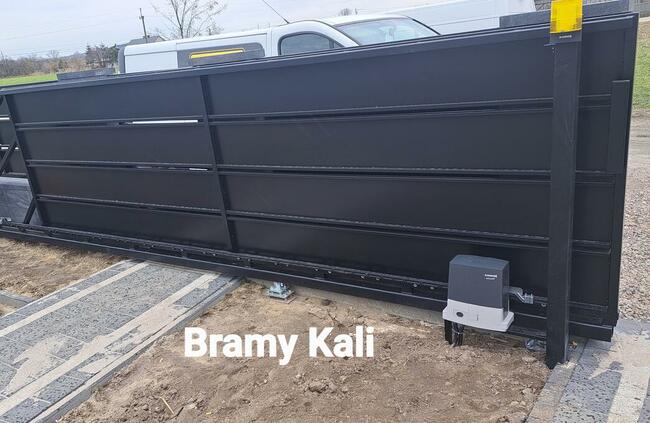bramy przesuwa Kl2