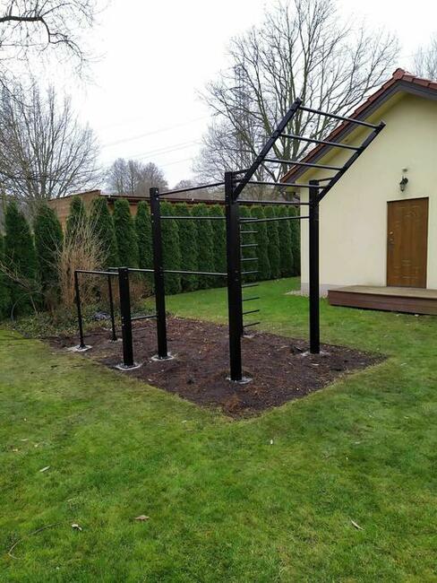 Street workout, drążek, podciągania, brama Crossfit, Tr