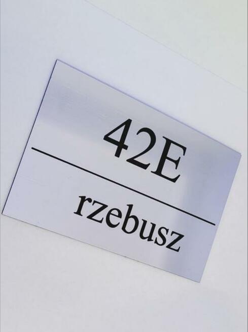 Srebrna elegancka grawerowana Tabliczka na dom drzwi adres