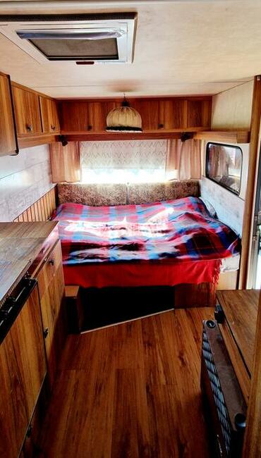 Sprzedam działkę nad jeziorem w Niewieszy