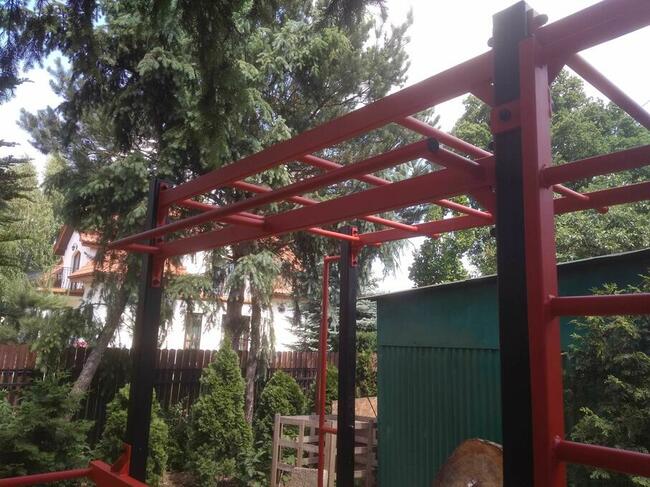 Street workout, drążek, podciągania, brama Crossfit, Tr