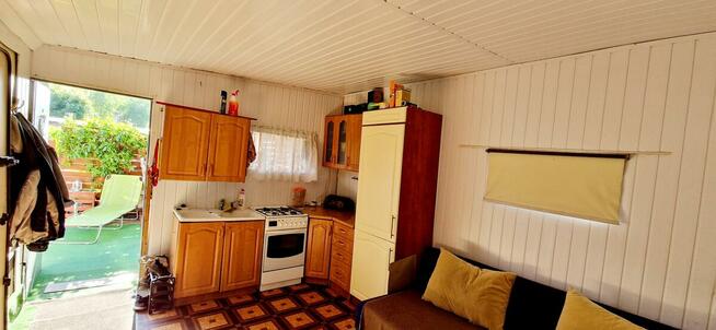 Sprzedam działkę nad jeziorem w Niewieszy