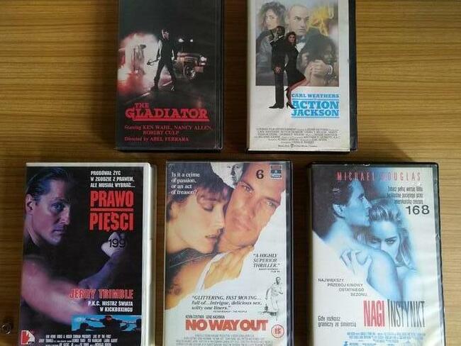 Kasety VHS i magnetofonowe oraz płyty CD i DVD