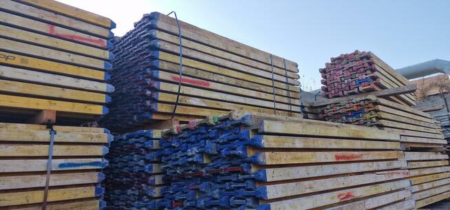 Dźwigary Belki Legary Stemple Sztyce Podpory Sklejka Stojaki