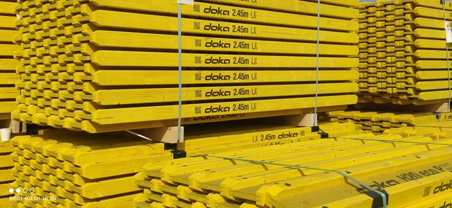 Szalunki Stemple Podpory Sztyce Dźwigar DOKA Belki Stojaki
