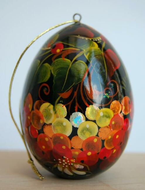 Drewniana pisanka rosyjska Rosja kwiaty jarzębina rękodzieło