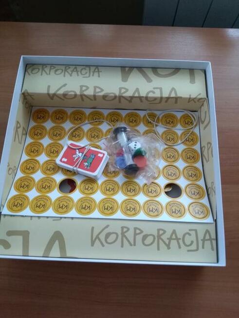 do sprzedania gra planszowa KORPORACJA.