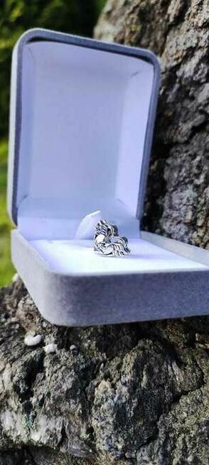 Srebrny charms zawieszka Anielskie skrzydła do bransoletka