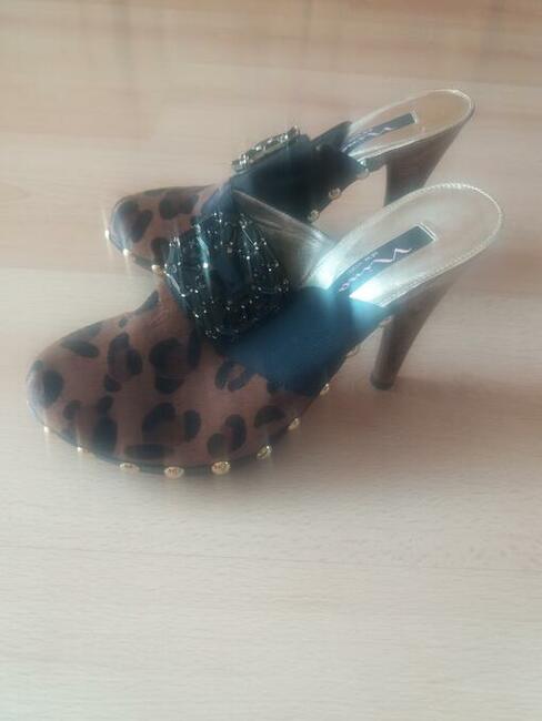 Eleganckie buty damskie