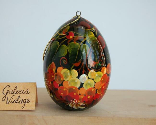 Drewniana pisanka rosyjska Rosja kwiaty jarzębina rękodzieło