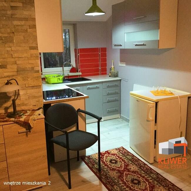 Dom pod inwestycję, 8 umeblowa. mieszkań do wynajmu. Radość