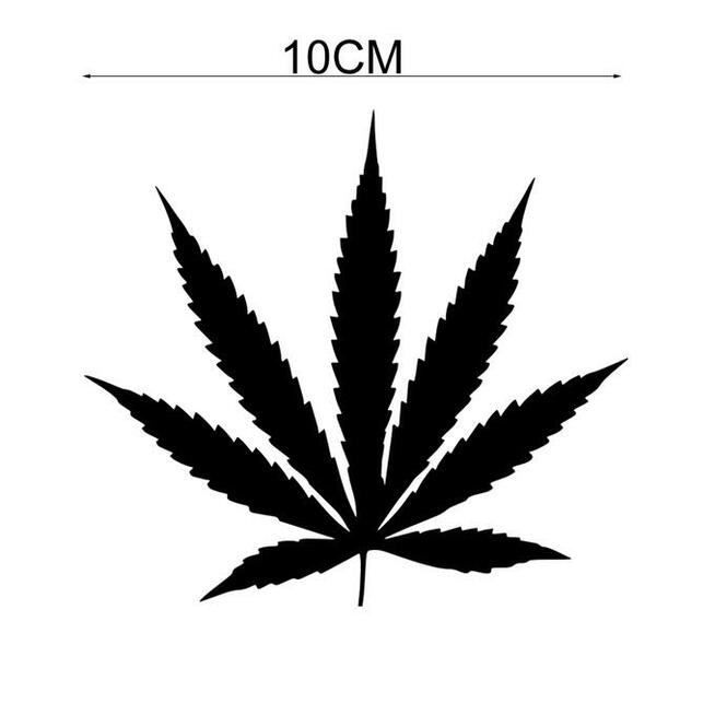 Naklejki na samochod, rower, laptop, meble, szybę.