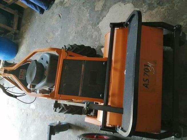 Koszenie traw trawników