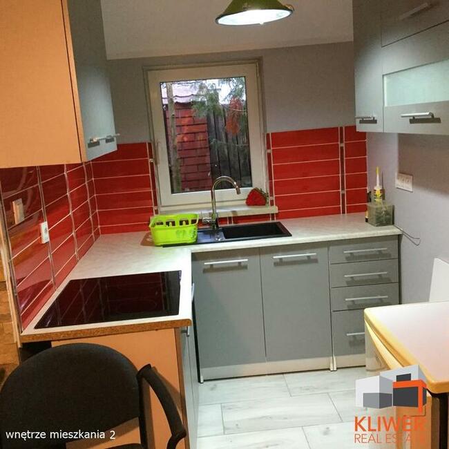 Dom pod inwestycję, 8 umeblowa. mieszkań do wynajmu. Radość